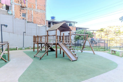 Image 23 - 877045