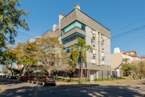 Image 27 - 1012859