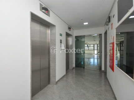Image 17 - 1010728