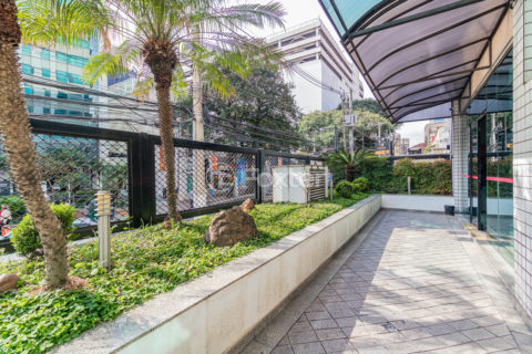 Image 12 - 1010155