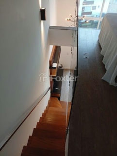 Image 29 - 826953