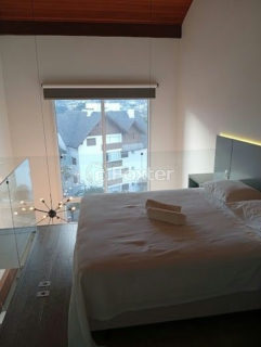 Image 28 - 826953
