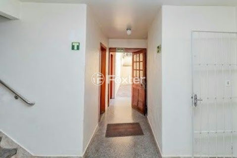 Image 22 - 926811
