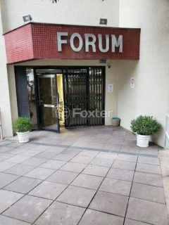 Image 11 - 928440