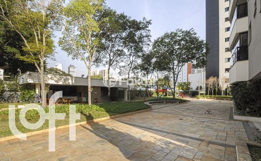 Image 23 - 1032473