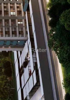 Image 17 - 1036575