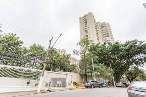 Image 25 - 335622