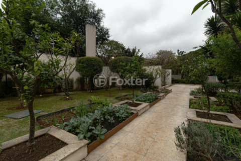 Image 43 - 335622