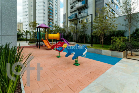 Image 33 - 1021280