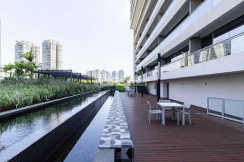 Image 28 - 1014035
