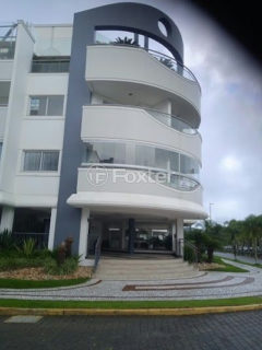 Image 39 - 882055