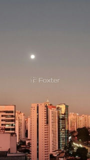Image 10 - 878400