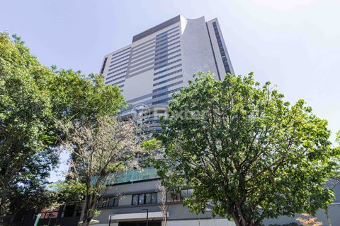 Image 18 - 938871