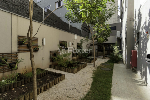 Image 71 - 930740