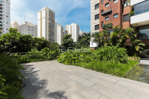 Image 74 - 981161