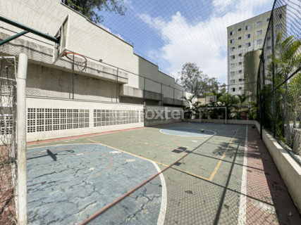 Image 44 - 1015367
