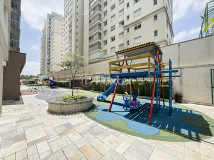 Image 40 - 1015367