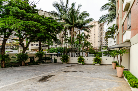 Image 30 - 991636