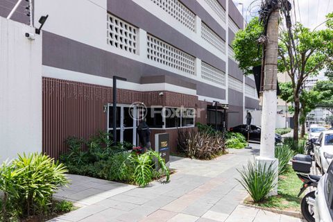 Image 27 - 939186