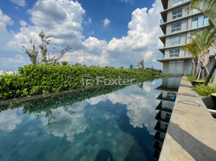 Image 2 - 1006240