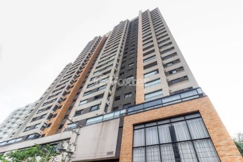 Image 24 - 959536