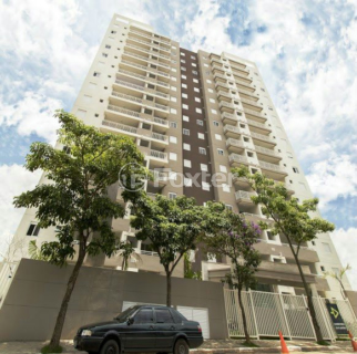 Image 68 - 1015908