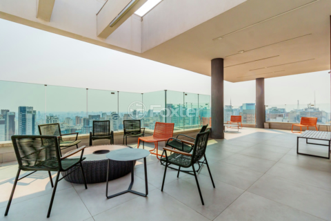 Image 29 - 889441