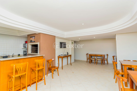 Image 37 - 1007047
