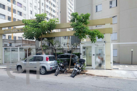 Image 35 - 1037147