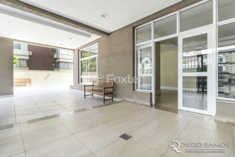 Image 34 - 998760