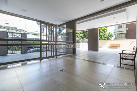 Image 33 - 998760