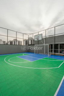 Image 8 - 1011879