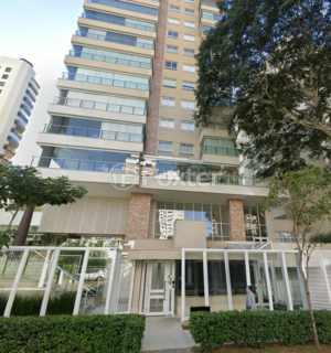 Image 36 - 332000