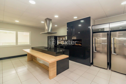 Image 34 - 1004409