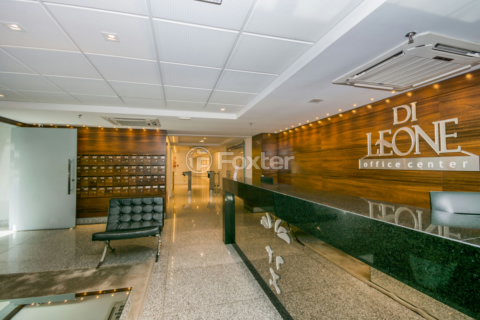 Image 23 - 858210