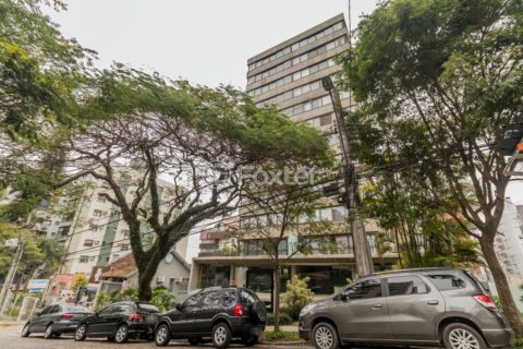 Image 17 - 953106