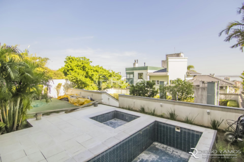 Image 35 - 886195