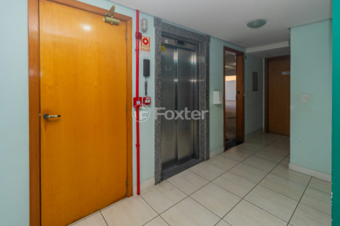 Image 33 - 834256