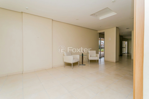 Image 37 - 1012537