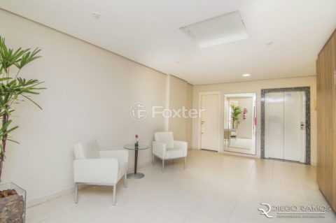 Image 38 - 1012537