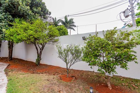 Image 33 - 1015360