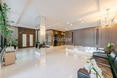 Image 31 - 889259