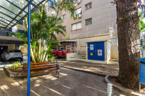 Image 31 - 987937