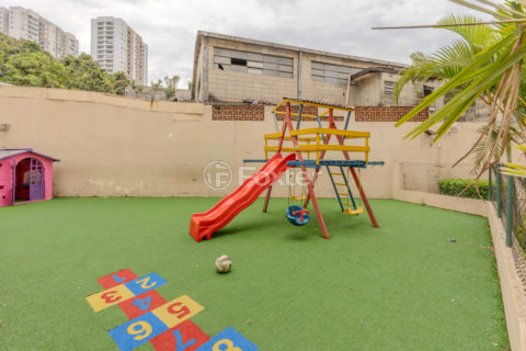 Image 30 - 979372