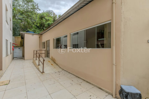 Image 32 - 979372