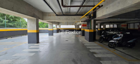 Image 61 - 858628