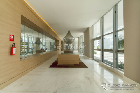 Image 62 - 1014900