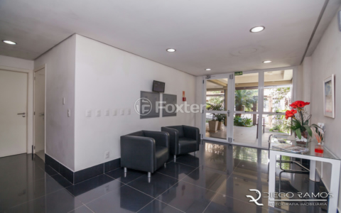Image 3 - 1040737
