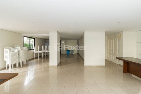 Image 38 - 313846