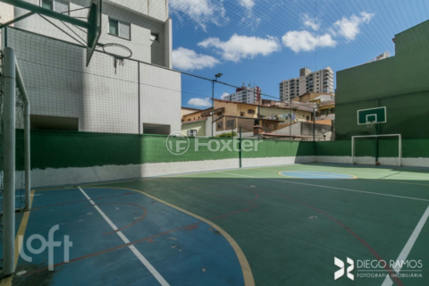 Image 9 - 990381